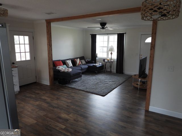 121 Beaver Drive, Blackshear, GA 31516