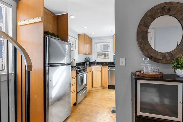 49 Bradford St 9, Provincetown, MA 02657