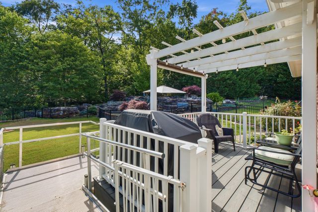 1019 Sandstone Terrace, Soddy Daisy, TN 37379