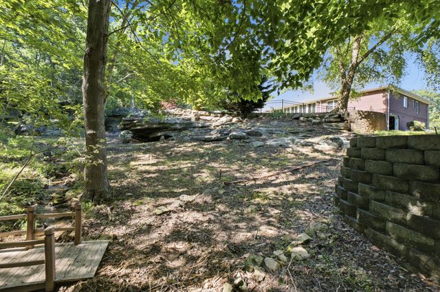 1019 Sandstone Terrace, Soddy Daisy, TN 37379