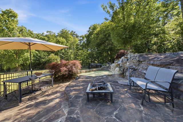 1019 Sandstone Terrace, Soddy Daisy, TN 37379