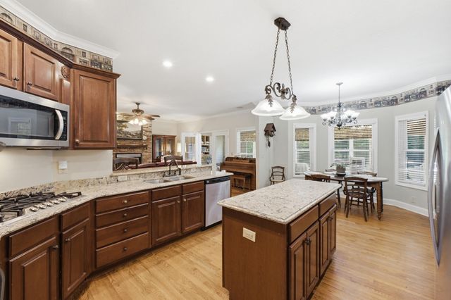 1019 Sandstone Terrace, Soddy Daisy, TN 37379