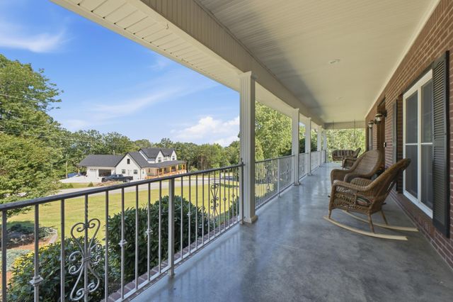 1019 Sandstone Terrace, Soddy Daisy, TN 37379