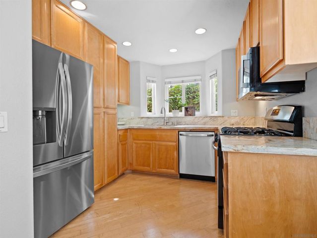 2237 5th Ave, San Diego, CA 92101