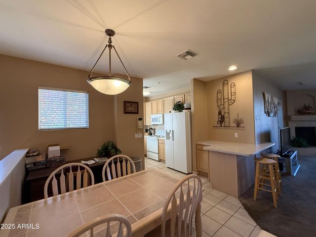 6535 E Superstition Springs Boulevard 214, Mesa, AZ 85206