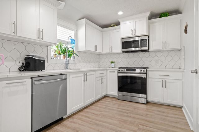 1500 Massey Tompkins Road, Baytown, TX 77521