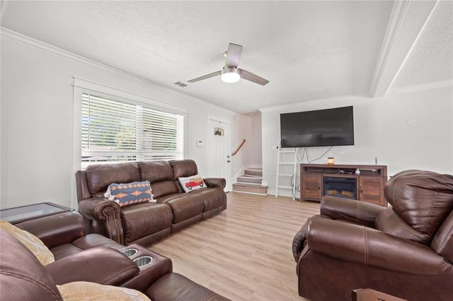 1500 Massey Tompkins Road, Baytown, TX 77521