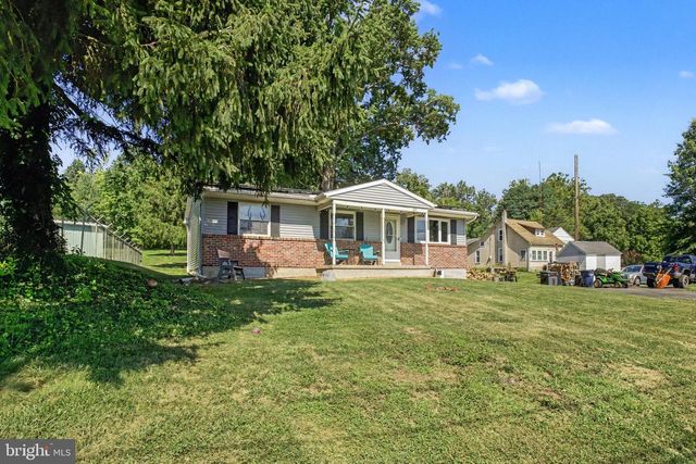 111 FALMOUTH RD, Bainbridge, PA 17502