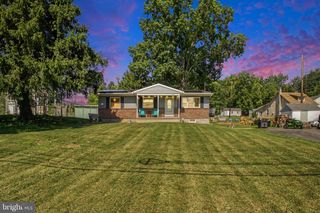 111 FALMOUTH RD, Bainbridge, PA 17502