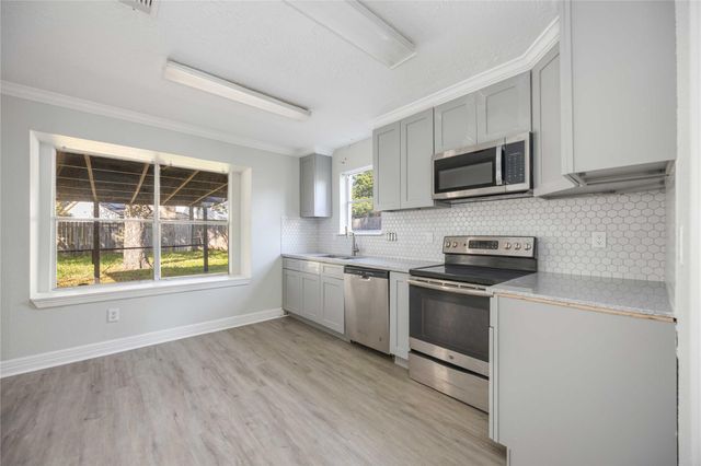 12415 Ridgelow Lane, Houston, TX 77070