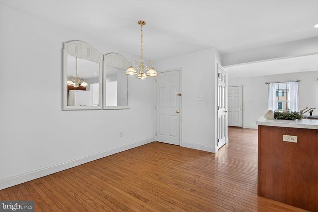 407 COBBLESTONE LN, Lancaster, PA 17601