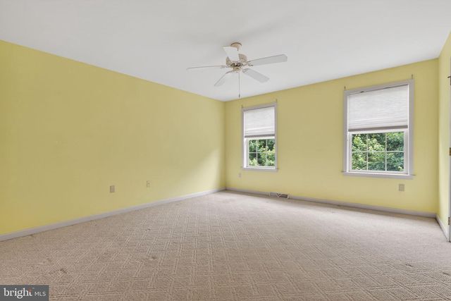 407 COBBLESTONE LN, Lancaster, PA 17601
