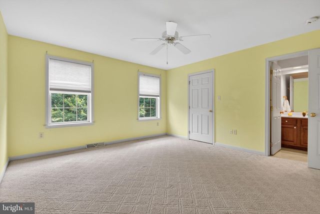 407 COBBLESTONE LN, Lancaster, PA 17601