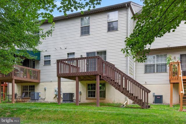 407 COBBLESTONE LN, Lancaster, PA 17601