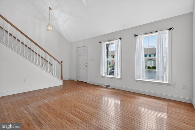 407 COBBLESTONE LN, Lancaster, PA 17601