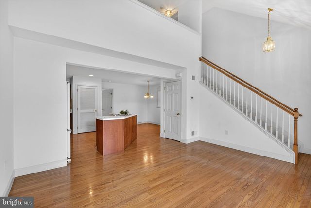 407 COBBLESTONE LN, Lancaster, PA 17601