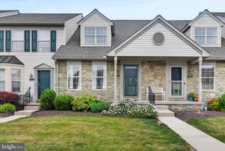 407 COBBLESTONE LN, Lancaster, PA 17601