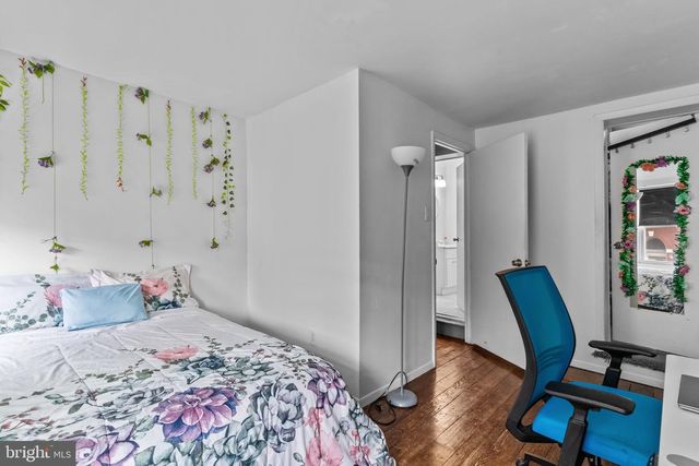 889 N LECOUNT ST, Philadelphia, PA 19130