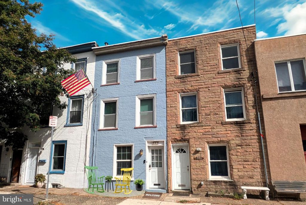 889 N LECOUNT ST, Philadelphia, PA 19130