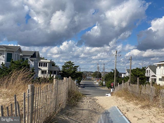 7 W ESSEX ST, Fenwick Island, DE 19944