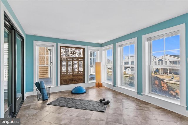 7 W ESSEX ST, Fenwick Island, DE 19944