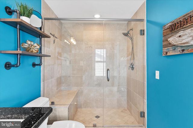 7 W ESSEX ST, Fenwick Island, DE 19944