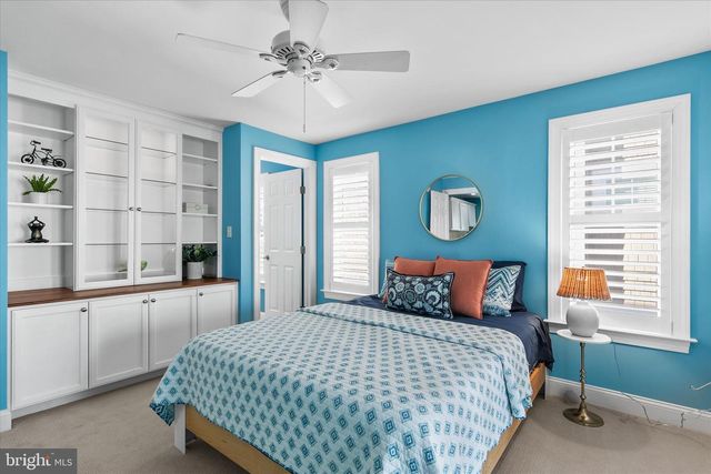 7 W ESSEX ST, Fenwick Island, DE 19944