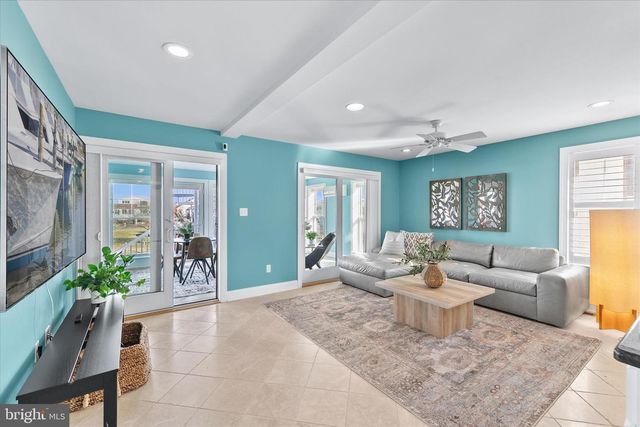 7 W ESSEX ST, Fenwick Island, DE 19944