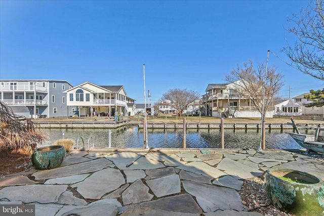 7 W ESSEX ST, Fenwick Island, DE 19944