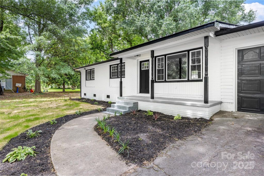 2280 Cannon Farm Road, China Grove, NC 28023