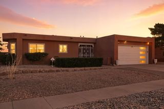 5305 Thomas Drive NE, Albuquerque, NM 87111