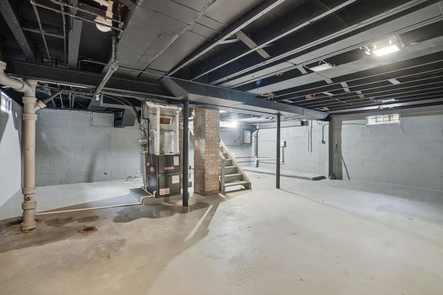 4800 Adams Street, Gary, IN 46408