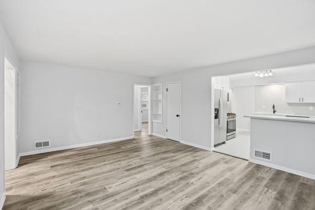 4800 Adams Street, Gary, IN 46408