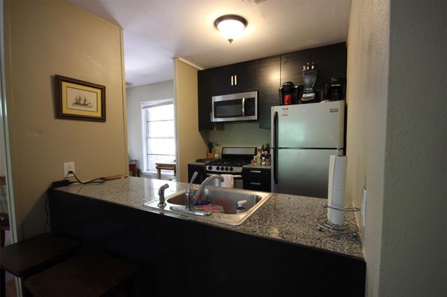 2207 W 12th ST A, Austin, TX 78703