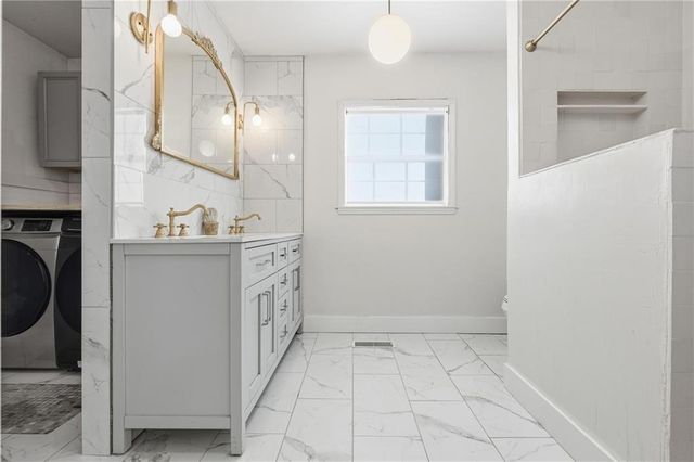 705 N 141st Street, Bonner Springs, KS 66012