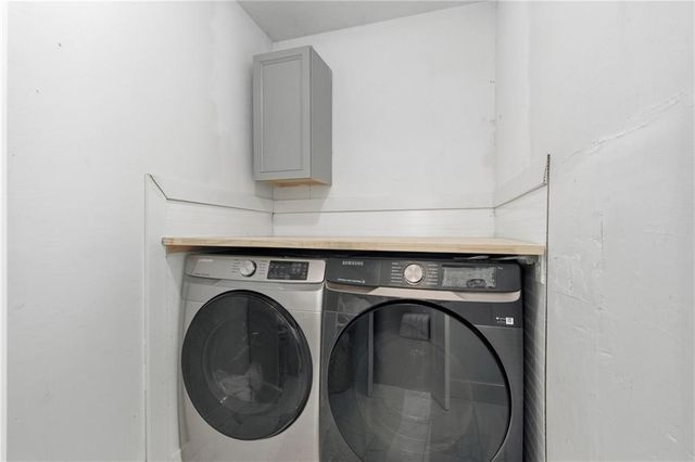 705 N 141st Street, Bonner Springs, KS 66012