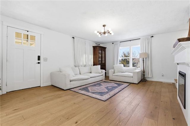 705 N 141st Street, Bonner Springs, KS 66012