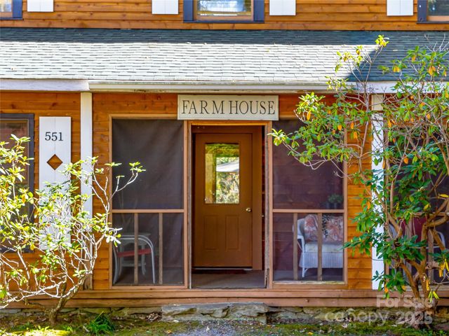 551 Bee Tree Road, Swannanoa, NC 28778