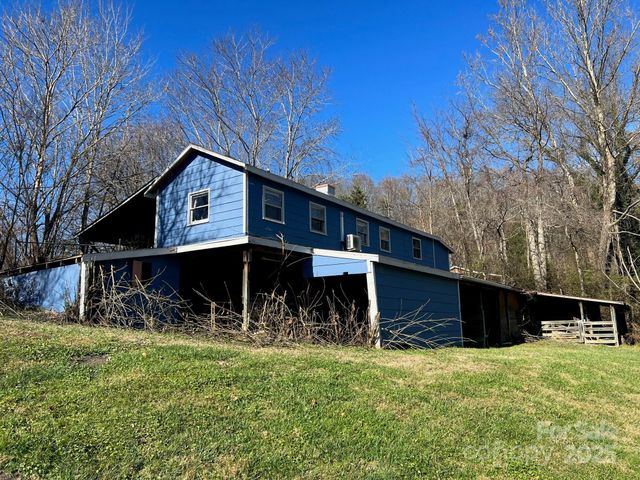 551 Bee Tree Road, Swannanoa, NC 28778