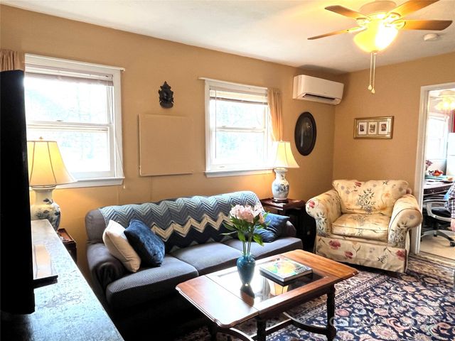 551 Bee Tree Road, Swannanoa, NC 28778