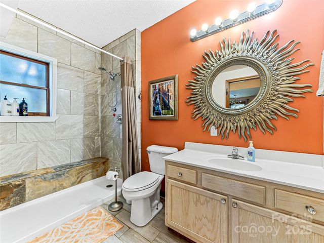 551 Bee Tree Road, Swannanoa, NC 28778