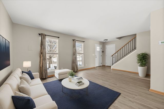 2477 Smithfield Court, Aurora, IL 60503