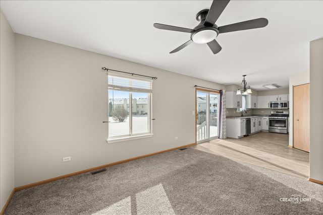 2477 Smithfield Court, Aurora, IL 60503