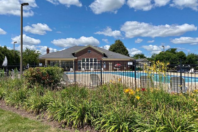 2477 Smithfield Court, Aurora, IL 60503