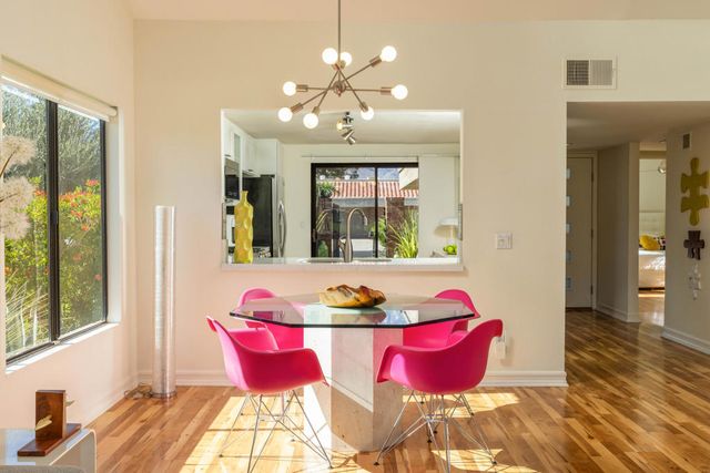 2910 Calle Loreto, Palm Springs, CA 92264