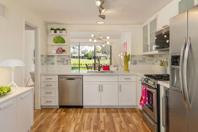 2910 Calle Loreto, Palm Springs, CA 92264