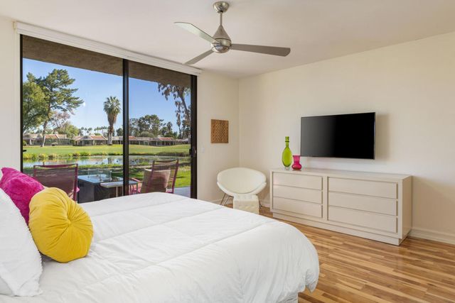 2910 Calle Loreto, Palm Springs, CA 92264