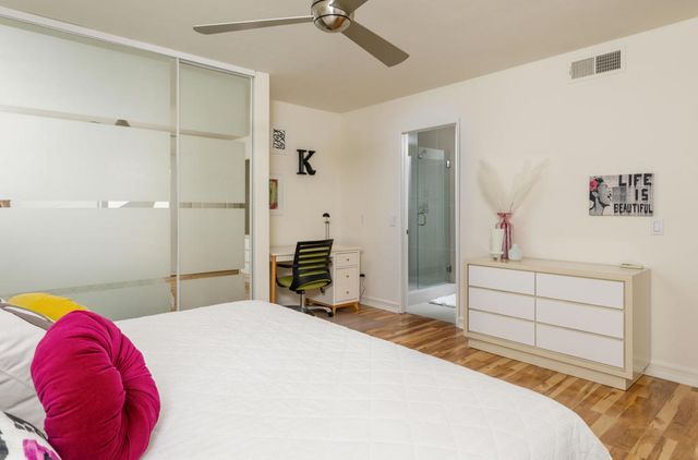 2910 Calle Loreto, Palm Springs, CA 92264