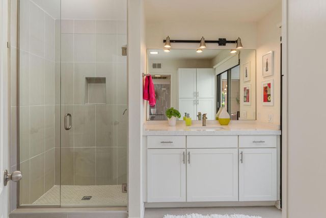 2910 Calle Loreto, Palm Springs, CA 92264