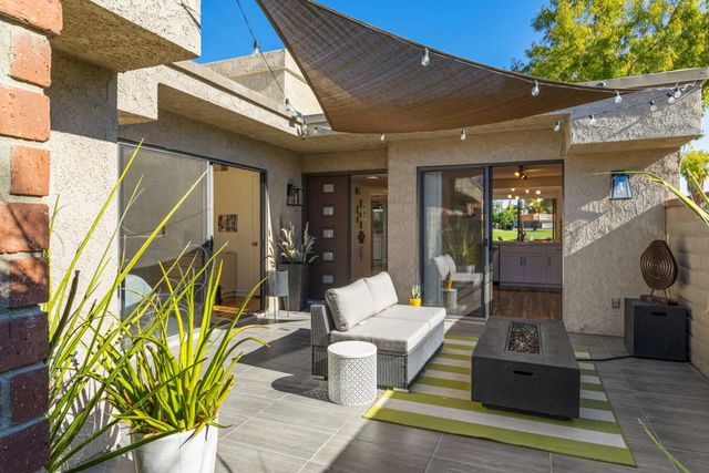 2910 Calle Loreto, Palm Springs, CA 92264